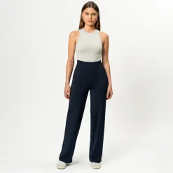 Asana Relaxed Straight Pant