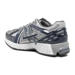 1906A Sneaker