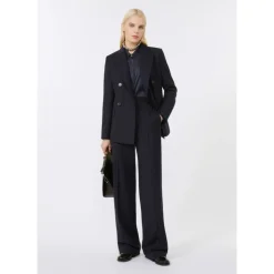 Blå dobbeltspent ullflanell blazer