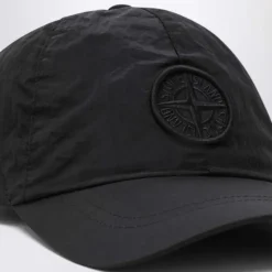 Cappello con visiera
