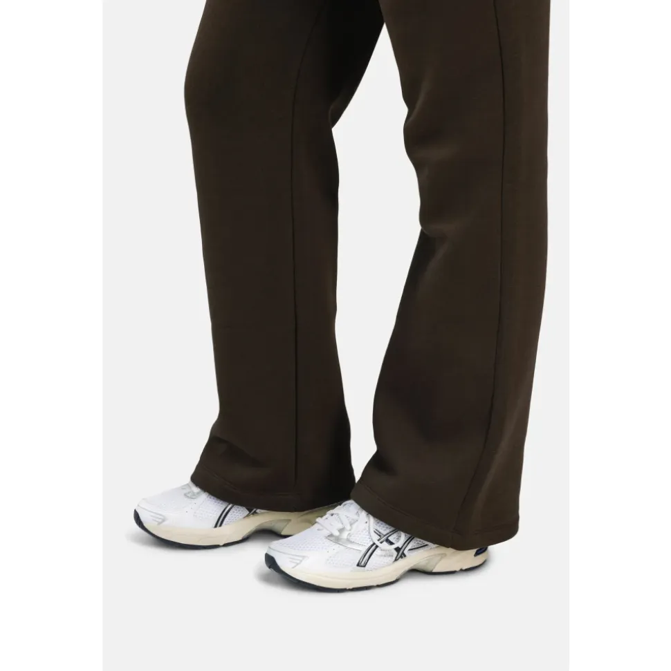 Cosmo Straight Leg