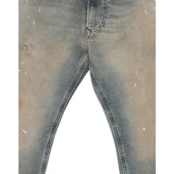 Jeans med slitt effekt