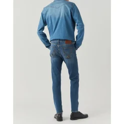 517 Slim Jeans