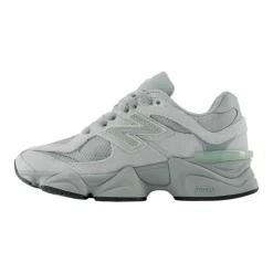 9060 Sneakers
