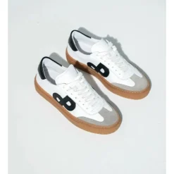 Trendy Sneakers